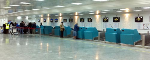 OACA: Les passagers priés de se présenter trois heures avant leur vol