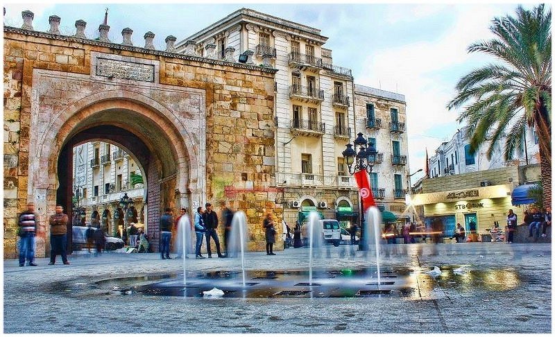 Tunis Bab Bhar : vaste opération contre l’occupation illégale de l’espace public