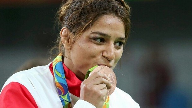 La lutteuse tunisienne Marwa Amri médaillée d’or en Allemagne
