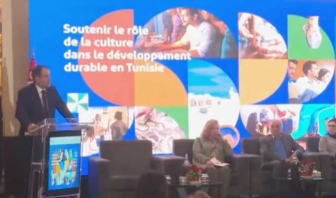 Sauvegarde des systèmes oasiens: Soutenir le rôle de la culture dans le développement durable