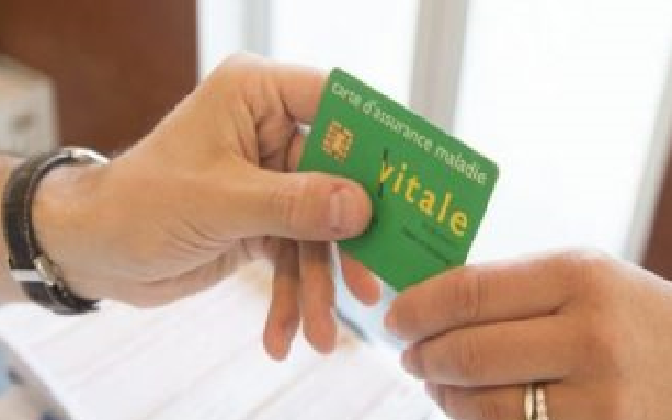 Des cartes de soins électroniques à partir du mois d'avril