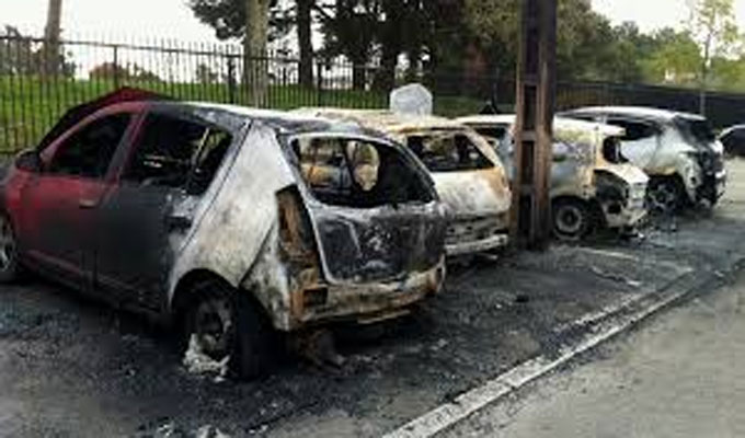 Boussalem : des voitures particulières incendiées
