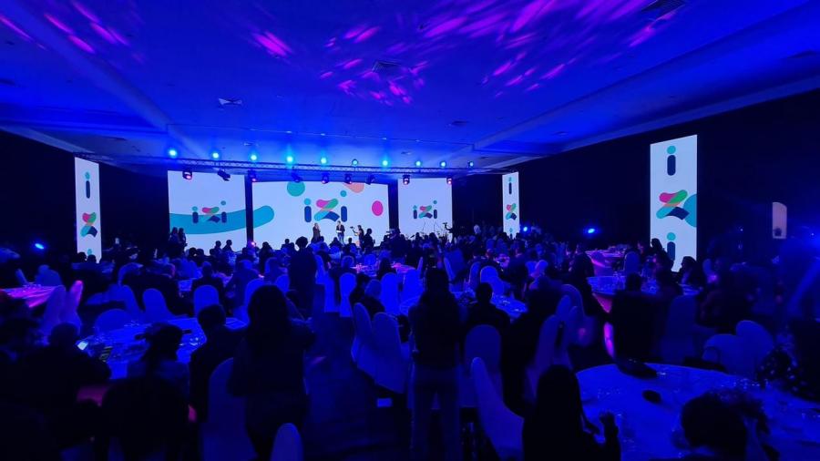 Zitouna Paiement lance la nouvelle application de paiement mobile IZI en Tunisie
