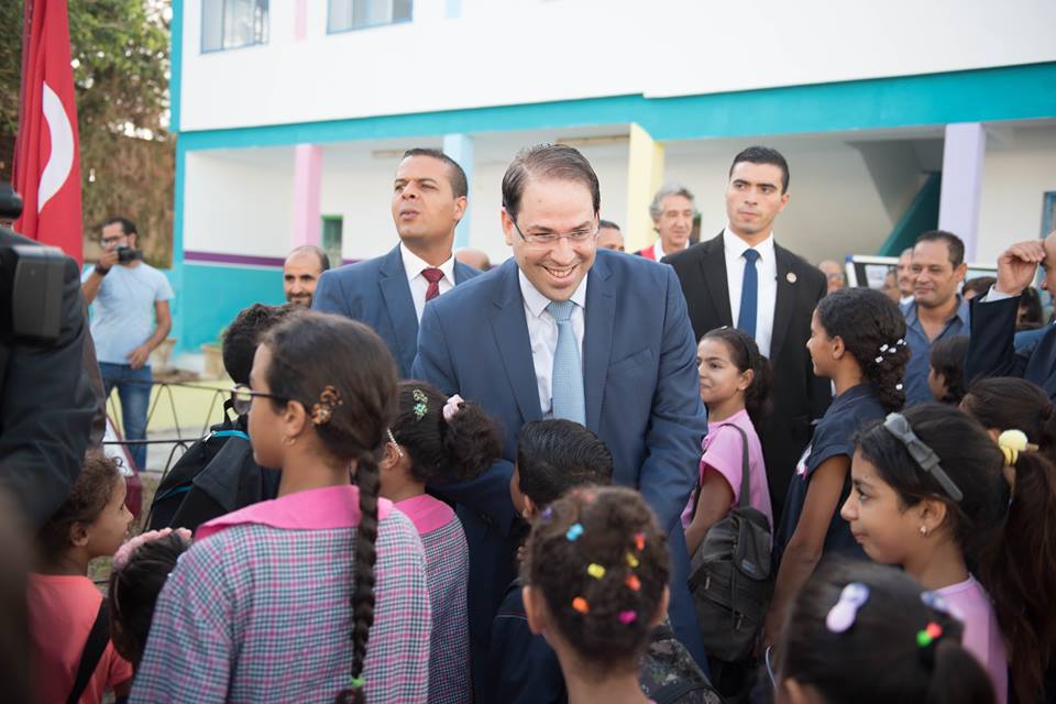 Youssef Chahed supervise la rentrée scolaire à Bhar Lazreg( la Marsa)