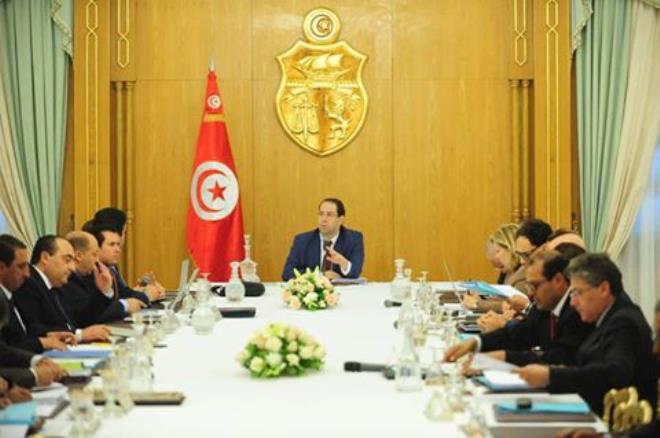 Chahed préside un conseil ministériel sur l’approvisionnement des marchés pour le Ramadan
