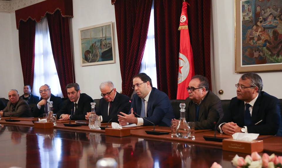 Youssef Chahed salue l’esprit de responsabilité qui a présidé aux négociations sociales dans la fonction publique