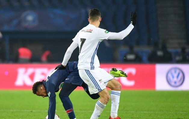 Moataz Zemzemi s'excuse auprès de Neymar (vidéo)