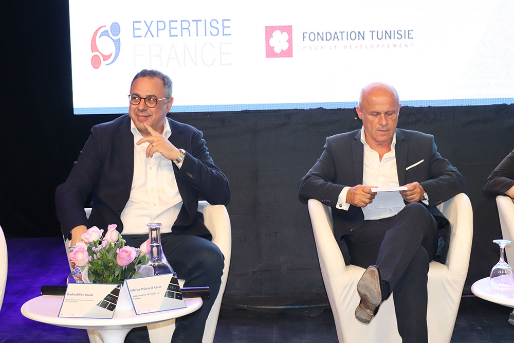 Badreddine Ouali, Président de la Fondation Tunisie pour le développement et Olivier Poivre d'Arvor, Ambassadeur de France en Tunisie