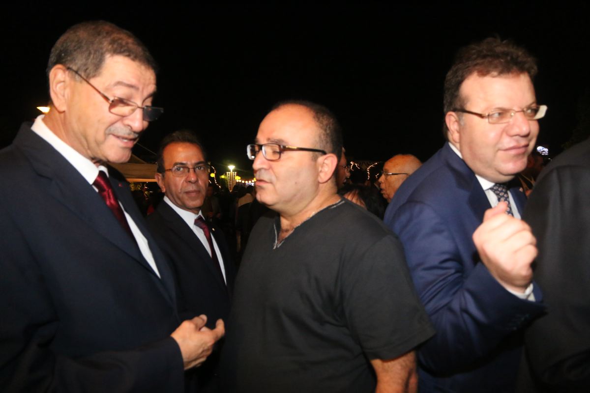 Le journaliste Mohamed Boughaleb avec Habib Essid