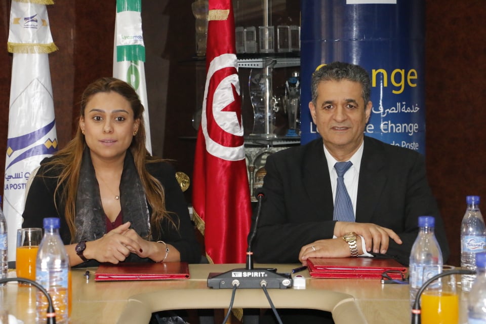 Le PDG de la Poste Tunisienne Jawher Ferjaoui et la PDG  de Lycamobile en Tunisie, Elham Arfaoui.