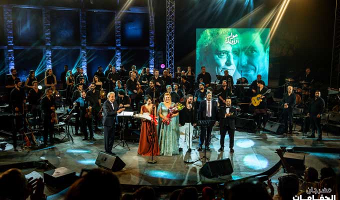 FIH 2025: Kamel Ferjani subjugue avec son spectacle "Dialogue des Cordes 2"