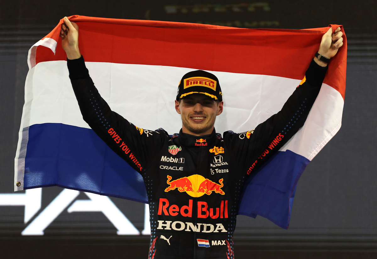 Max Verstappen avec Honda remporte le championnat du monde de F1 2021