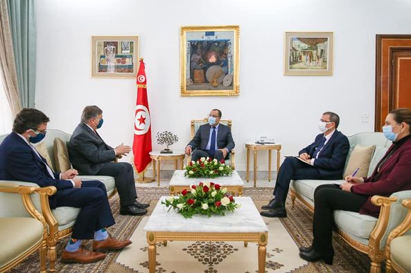 Internationaliser la crise interne, les dirigeants tunisiens ont-ils perdu la boule ?