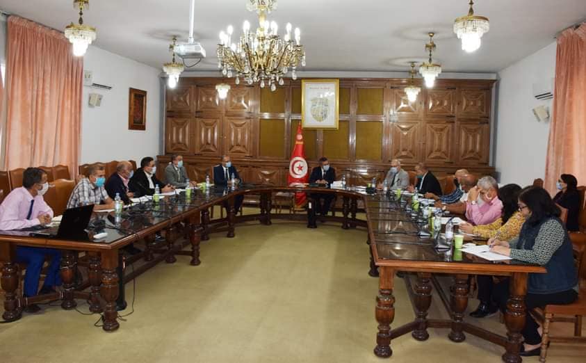L’accélération de la réalisation des projets hospitaliers au centre d’une réunion au ministère de l’Equipement