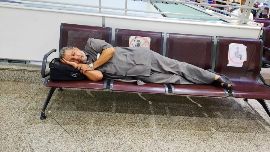 Pourquoi Noureddine Khadmi a-t-il été interdit de voyage?