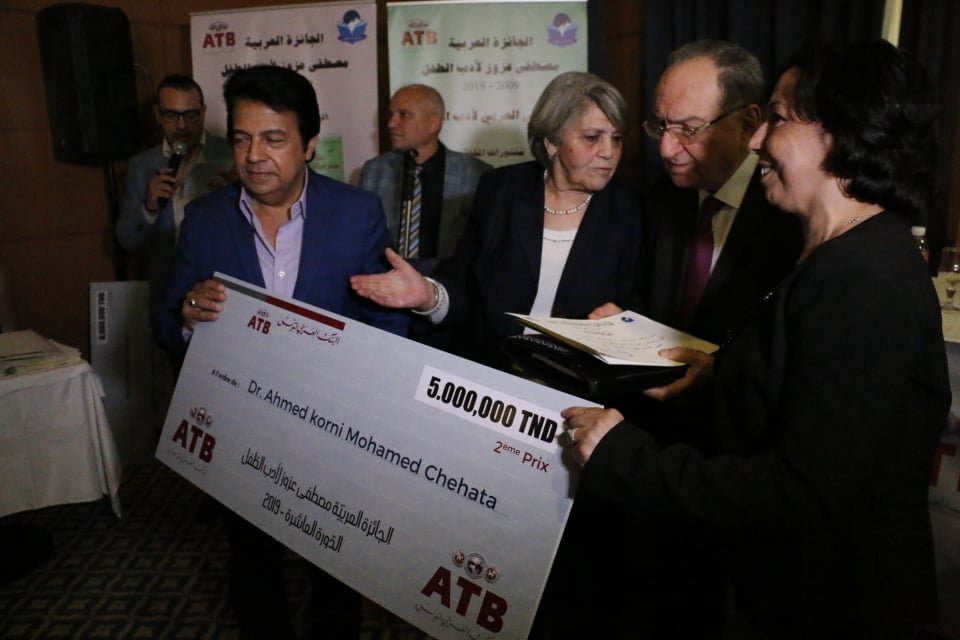 Le second prix d’une valeur de 5000 dinars est revenu au romancier égyptien Ahmed Chahata.    