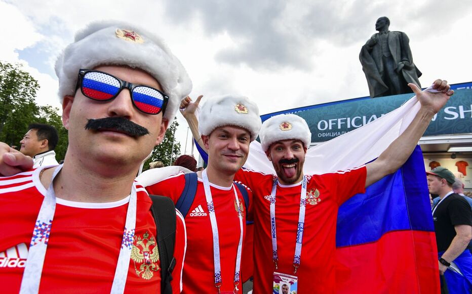 Mondial 2022: Bannie par la Fifa, la Russie retire son recours et accepte son exclusion