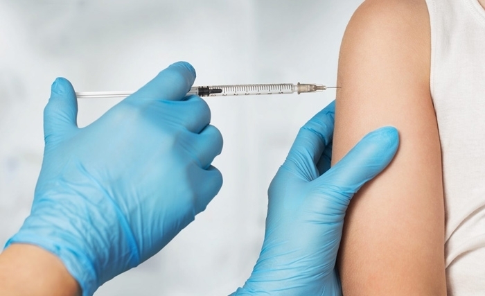 Dr Rim Abdelmalek: "Le vaccin est vital pour nous préserver du virus"