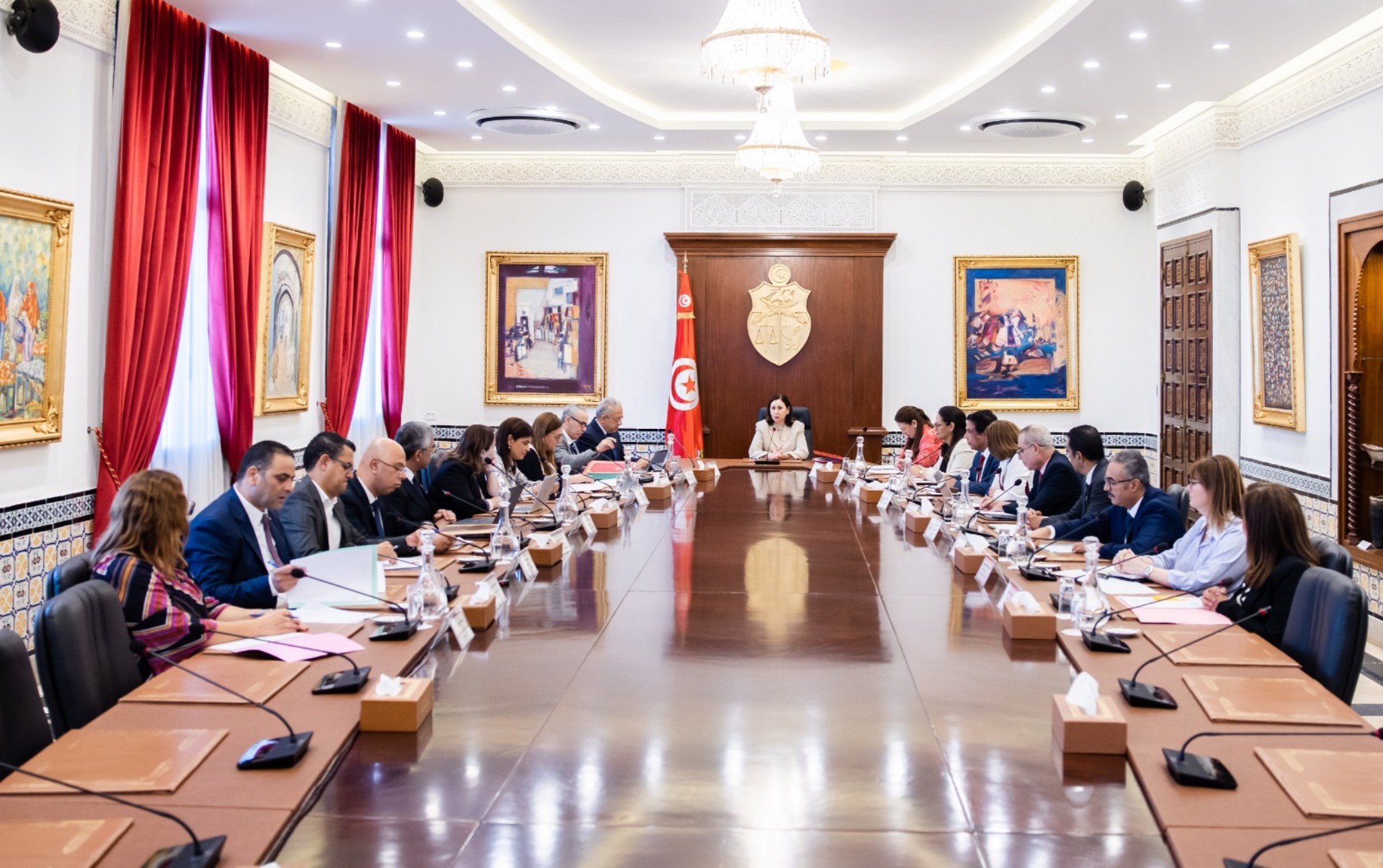 Un CMR se penche sur le secteur des médicaments et adopte de nouvelles mesures