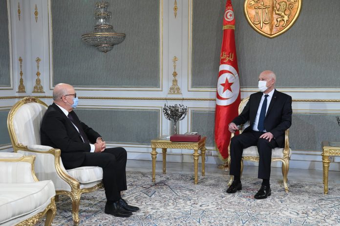Le président Kaïs Saied reçoit le gouverneur de la BCT à Carthage