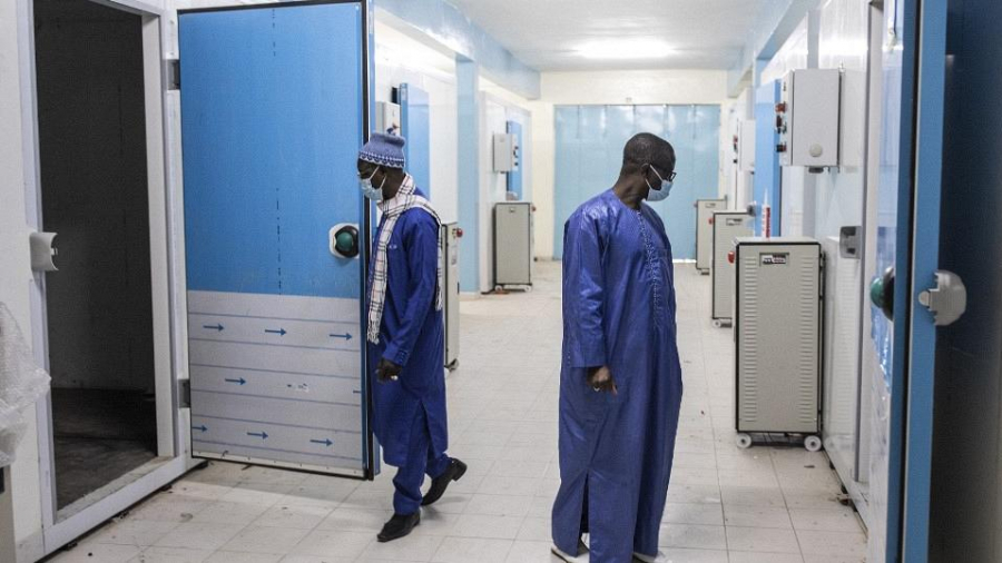Le Sénégal reçoit son premier lot de vaccins anti-Covid