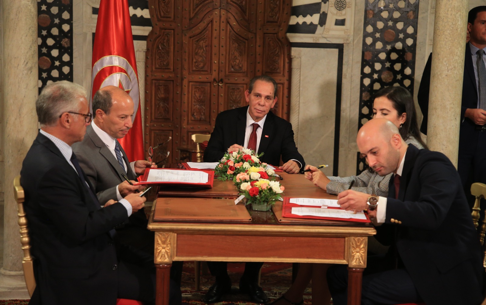 Signature d'un accord pour la construction d’une station photovoltaïque à Kairouan