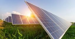 Kairouan: Projet de construction d’une centrale solaire de 100 mégawatts en 2023