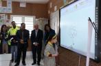 Sotacib-Kairouan offre des tablettes et un tableau interatif aux élèves de l école Rouisset