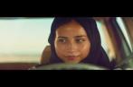 Coca Cola met à l’honneur une saoudienne au volant dans sa nouvelle publicité