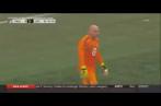 Original: Un gardien de but donne une interview en plein match (vidéo)