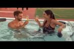 4 heureux supporters assisteront au match Caen-Lyon depuis un jacuzzi sur le terrain