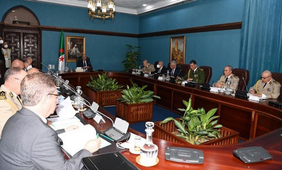 Algérie : Après le tragique accident d’El Harrach, Tebboune décide l’importation immédiate de 10.000 bus neufs.