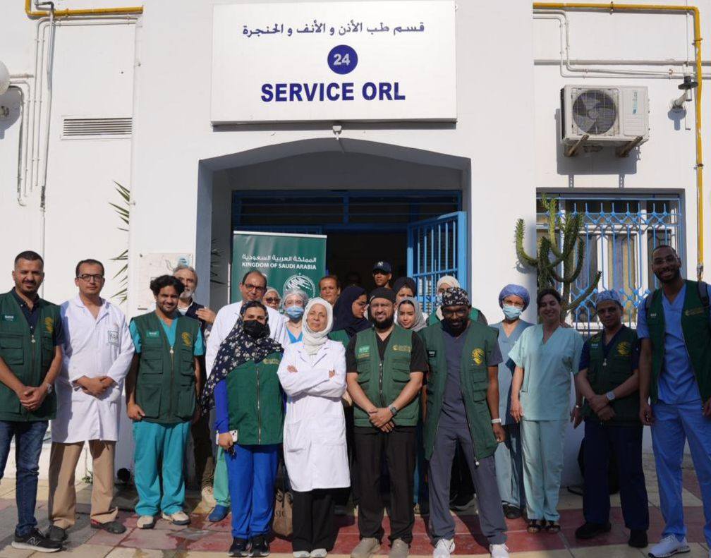 Campagne conjointe Tuniso-Saoudienne : 52 opérations de transplantation cochléaire dans des hôpitaux universitaires en Tunisie