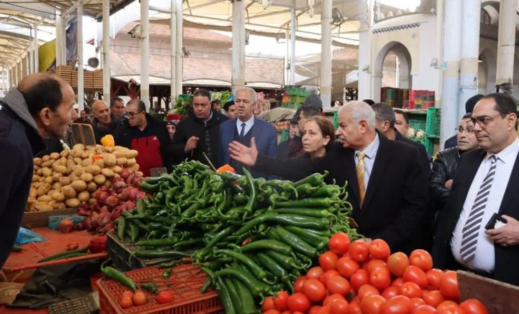 Visite surprise du ministre du Commerce au marché central de Tunis