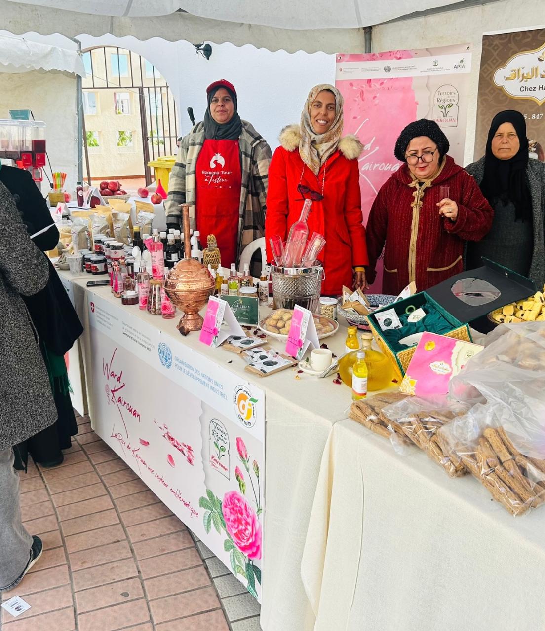 La grenade de Testour et la rose de Kairouan s’invitent au marché éco-solidaire à Tunis