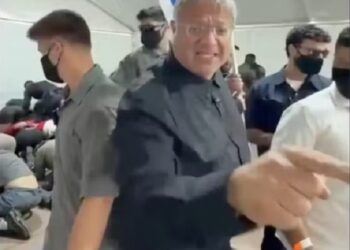 Des images des membres de la flottille humiliés en Israël déclenchent un incident diplomatique