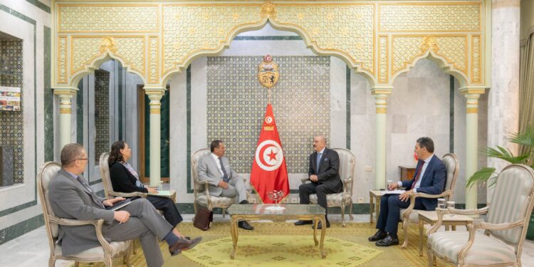 Mohamed Ali Nafti reçoit Slim Laghmani, candidat de la Tunisie au poste de juge au Tribunal International du Droit de la Mer