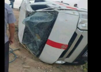 Une voiture de louage se renverse: Un mort et six blessés