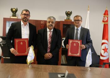 ANME : centrale solaire photovoltaïque à l’aéroport Tozeur-Nefta.