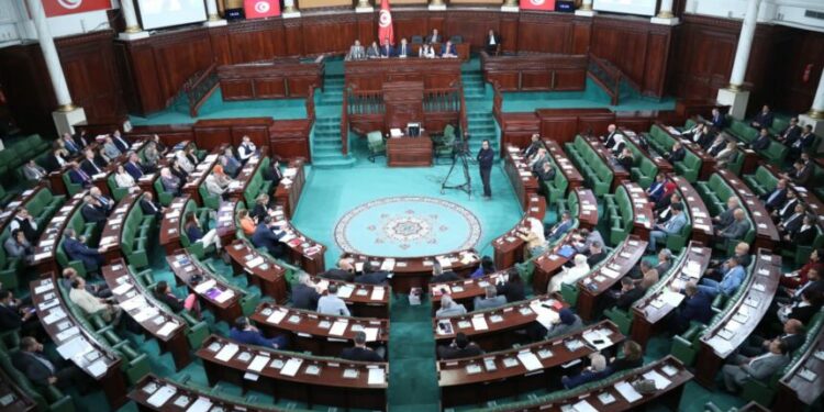 Coupures d&rsquo;eau et d&rsquo;électricité : Les députés critiquent la défaillance de la politique de communication du gouvernement﻿