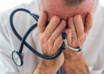 Tunisie: 73% des jeunes médecins ont déjà subi une forme d’agression