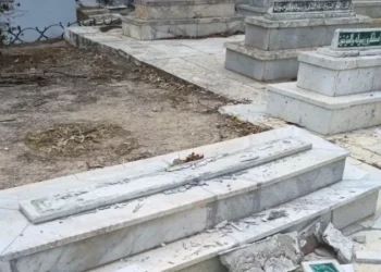 Arrestation d’un suspect après la dégradation de plaques funéraires de dirigeants nationaux au cimetière du Jellaz