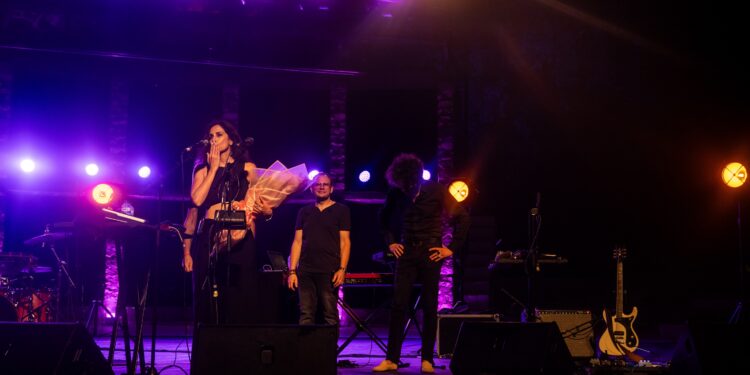 Hammamet: Après 8 ans d&rsquo;absence, Yasmine Hamdan fait vibrer la mémoire collective