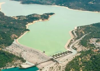 Projet pilote d&rsquo;installation d »un système photovoltaïque flottant au barrage de Sidi El Barrak