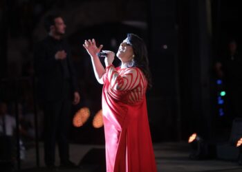 Amina Fakhet signe un retour triomphal sur la scène de Carthage