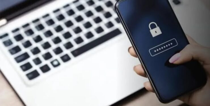 Forfaits mobiles à l’étranger : attention aux faux sites d’opérateurs cet été