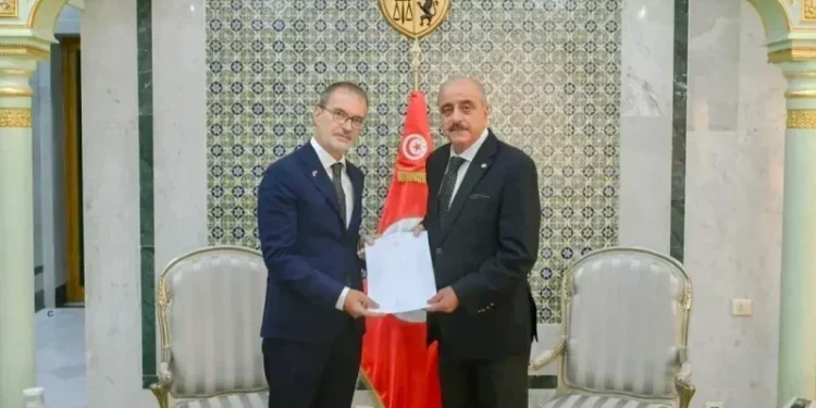 Nafti reçoit une copie figurée des lettres de créance du nouvel ambassadeur de Belgique
