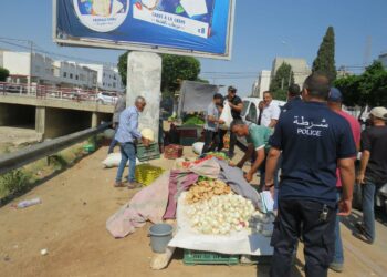 Tunis: Nouvelle campagne pour libérer les trottoirs et espaces publics