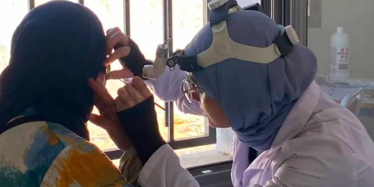 Caravane sanitaire à Mahdia: Près de 400 citoyens bénéficient de soins multidisciplinaires gratuits