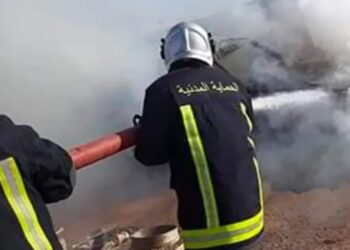 Sousse : une voiture entièrement ravagée par un incendie sur la Corniche